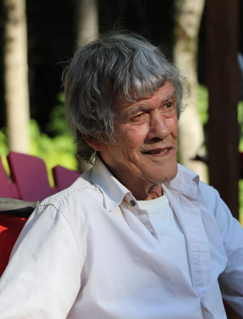 centre de crémation Messenger creation B69058A3 FD59 4610 A0A4 0159A9341C67